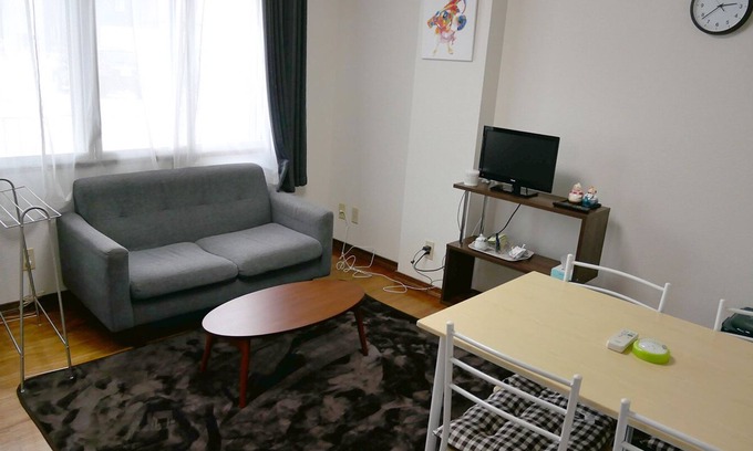Hakodate Apartamento | Ideal para tu familia!Habitaciones de 3 dormitorios con estacionamiento gratuito y una capacidad de hasta 9 personas.
