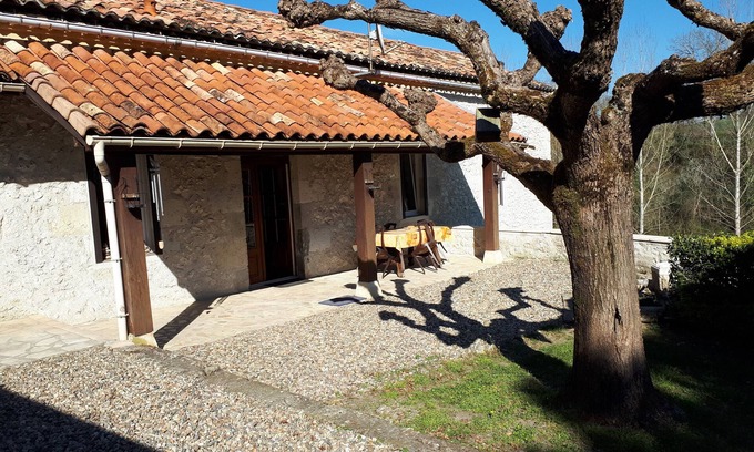 Nerac Casa | Escapada Ideal junto al Río – Casa Cómoda con Actividades al Aire Libre en Nérac