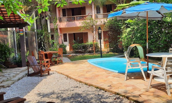 Pereque-Mirim Casa | Casa de estilo rústico, ideal para familias grandes. Su casa de campo en la playa