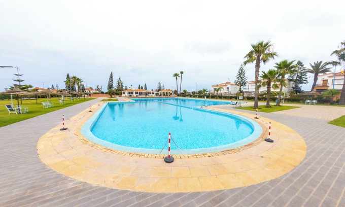El Mansouria Casa | Ideal house, residence full security for kids. Private beach and swimming pool.