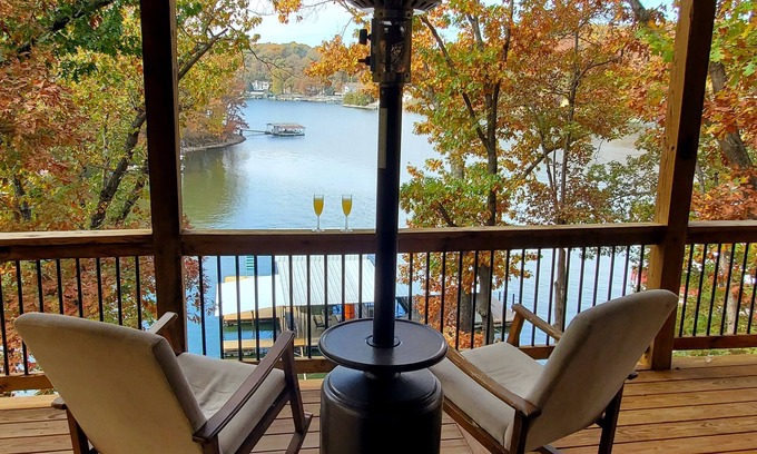 Lake Ozark Casa | Ideal Location 2MM, Lakefront 4 BR House w/ Covered Decks, Private Dock