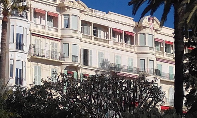 Old Town Apartamento | Ubicación ideal, magnífico estudio, excelente vista al mar, en el antiguo palacio con parque