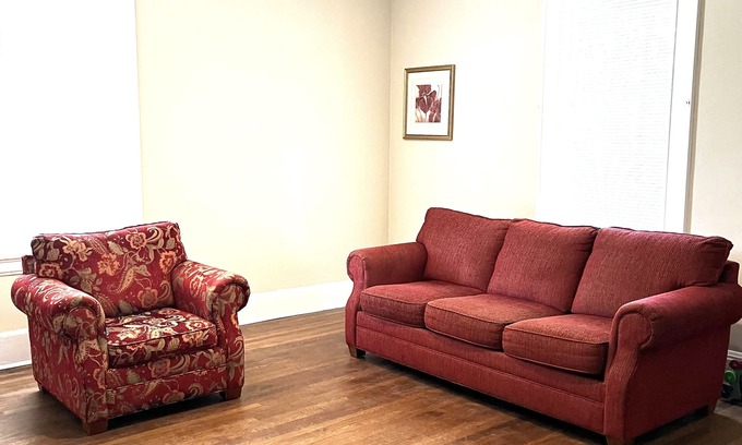 Wilson Casa | Ideal location plenty of space for the family to enjoy cooking & eating together