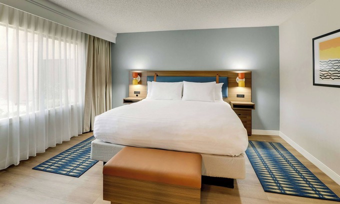 Mayo Clinic Hotel | Ideal Mix of Comfort and Value! Close to Fountain Hills Botanical Garden