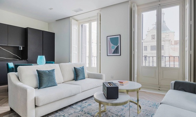 Palacio Apartamento | Ideal Palacio 2BR w/ Elev & Washer, Move-In-Ready, by Blueground