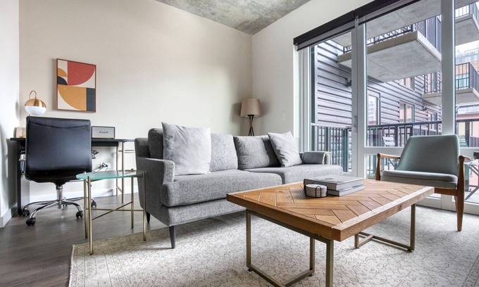 Killgubbin Apartamento | Ideal River North 1BR w/ River North 1BR w/ Pool, nr Riverwalk & L, by Blueground
