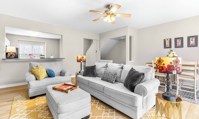 Long Lake Casa | Ideal Short or Mid-Term 3B/2B Rental Townhome in N. Raleigh–Near RTP/Cary/Durham