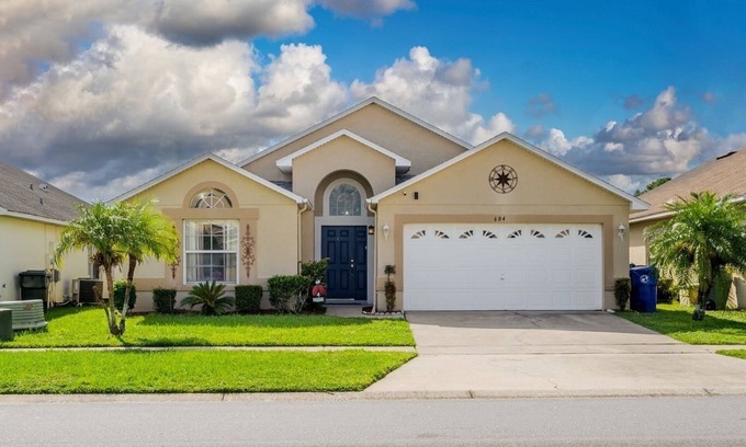 Eagle Pointe South Casa | Ideal vacation home for your Disney adventure with exclusive pool