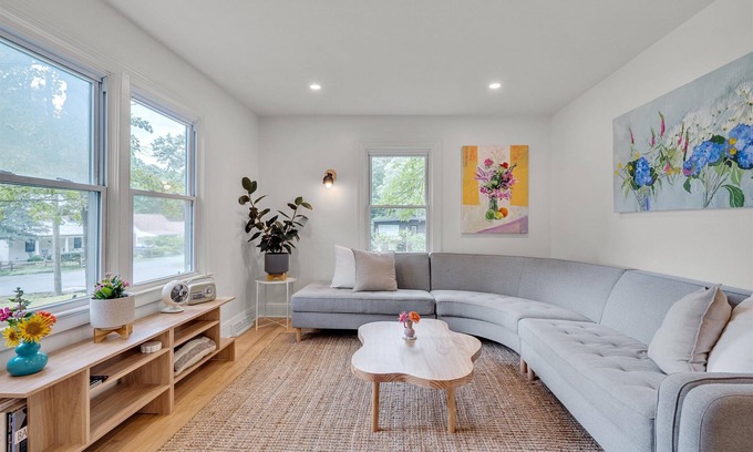 Carrboro Cabaña | Ideally Located Modern Sanctuary - Brand New!
