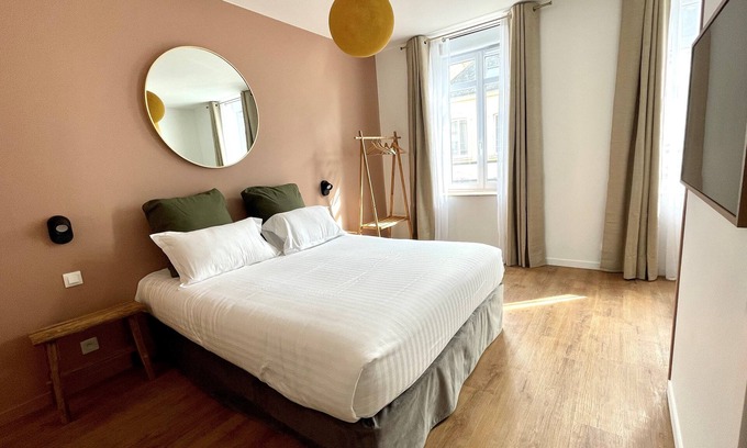 Cholet Apartamento | Apartamento-Confortable-Baño con ducha-Vista a la Calle