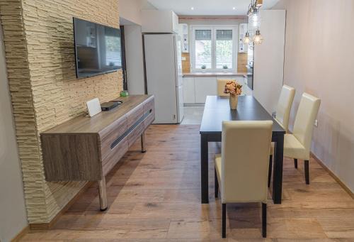 Velence Apartamento | Idevár-Lak Apartman