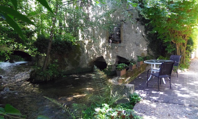 Sainte-Colombe-sur-lHers Apartamento | Idyllic (Rated 3 stars)!