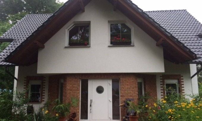 Wernsdorf Apartamento | Apartamento idílico en casa de dos familias en Krossinsee