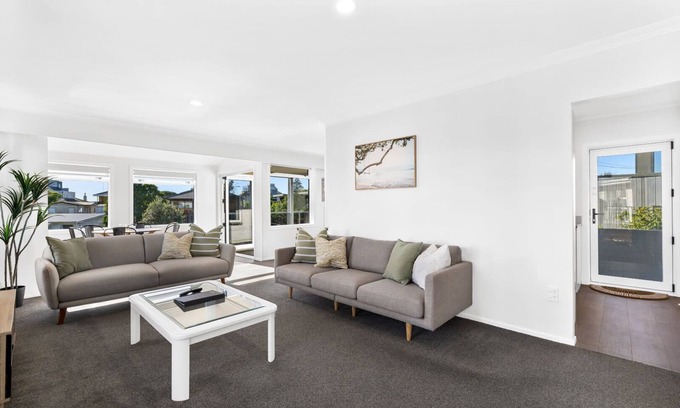 Mount Maunganui Casa | Idyllic family escape, Close to the beach an Mount