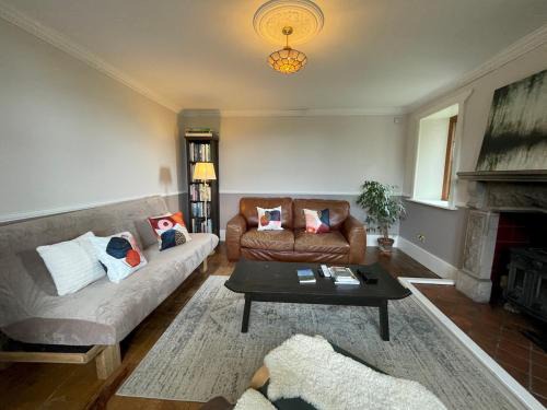 Longnor Casa | Idyllic Historical Country Retreat in Elkstone - Pass the Keys