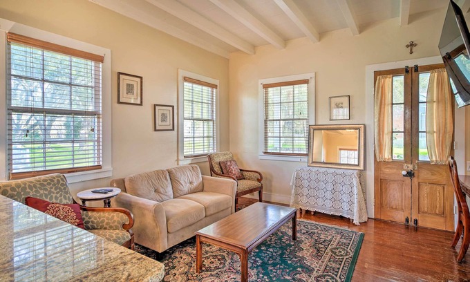 Houma Cabaña | Idyllic Houma Vacation Rental on Shared Pond!