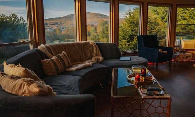 Windham Casa | Idyllic Mountain Stay Hot Tub, Wood Stove, Games
