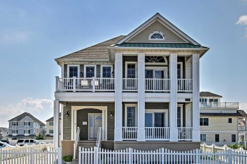 Atlantic City Casa | Idyllic Oceanfront Home on Atlantic City Boardwalk