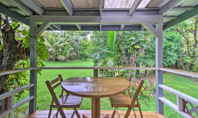Leilani Estates Cabina | Idyllic Pahoa Paradise: Hike, Swim & Explore!
