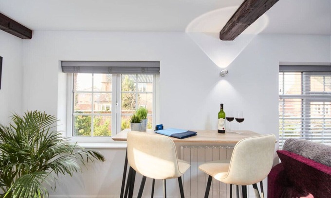 Kegworth Apartamento | Vista al jardín: un apartamento moderno y luminoso cerca del aeropuerto de East Midlands