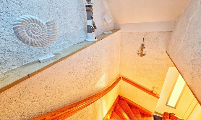 Falkenberg Casa | Idyllic vacation apartment with beach house character & view of the countryside