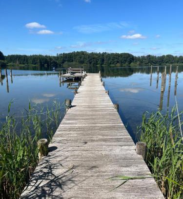 Bosau Apartamento | Idyllische Wohnung mit Terrasse und Seezugang