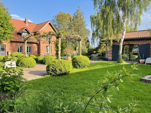 Saal Apartamento | Idyllischer Hof mit 5 Wohnungen nahe des Saaler Boddens