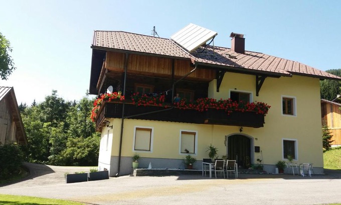 Mooswald Apartamento | idyllischer Landhof Nähe Millstättersee Ferienwohnung mit Balkon