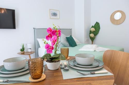 Malilla Apartamento | IF - Loft Valencia estudios encantadores y bien conectados en zona residencial Malilla