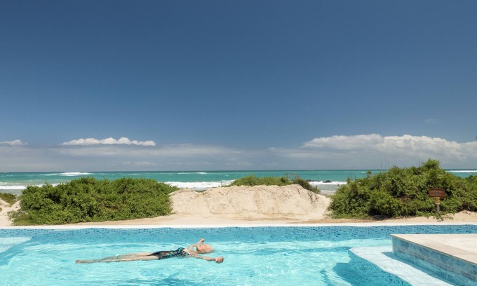 Puerto Villamil Hotel | Iguana Crossing Boutique Hotel