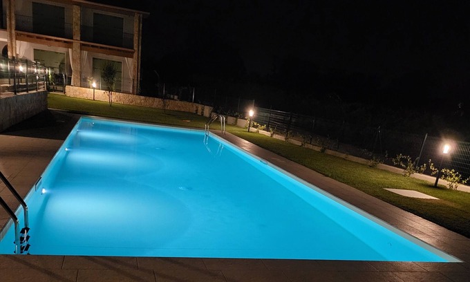 Colà Di Lazise Apartamento | Il Cascinale 3 swimming pool, wi-fi, Astra sat TV, thermal baths and Gardaland