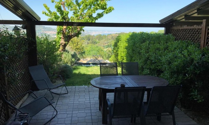 Pietra La Croce Casa | Il Ciliegio - House with Garden & Wonderful View
