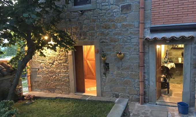 Castell'Umberto Cabaña | Típica casa de campo con vistas al mar y a la montaña, jardín orgánico, parque Nebrodi