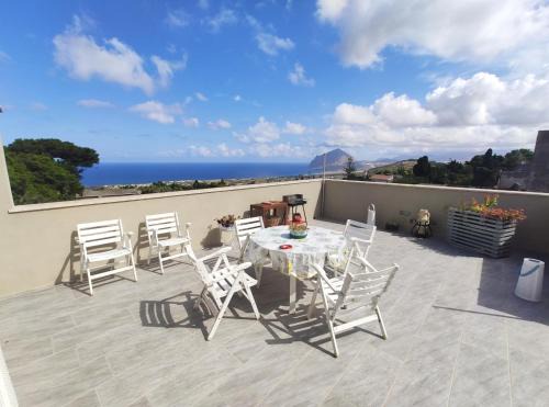 Valderice Apartamento | Il Ficodindia bianco-Appartamento con terrazza