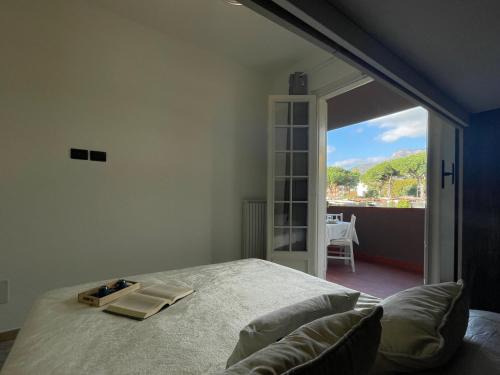 Loano Apartamento | [Il Gabbiano] Bilocale con Piscina, Garage e A/C.