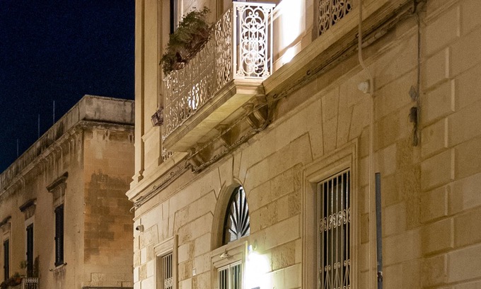 Lecce Historic Center Cama Y Desayuno | Il Garbino Suite and Apartment