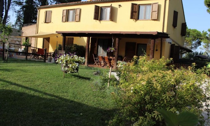 Gallignano Cama Y Desayuno | il Gelso Nero