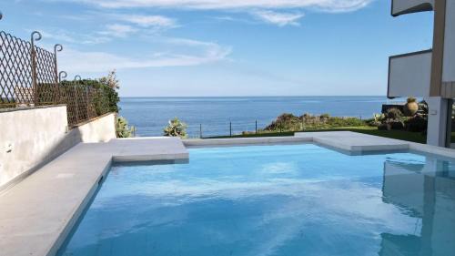 Acireale Casa | Il Giardino sul mare