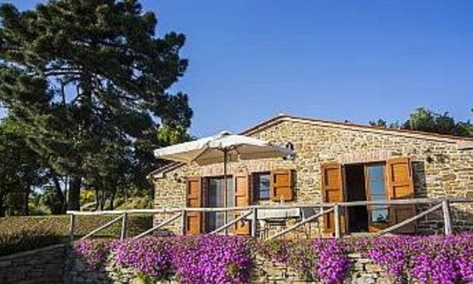Creti Cabaña | Cabaña Il Leccio con piscina y jardín panorámico