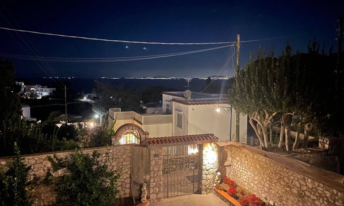 Tiberio Cama Y Desayuno | Il Portico BB Capri