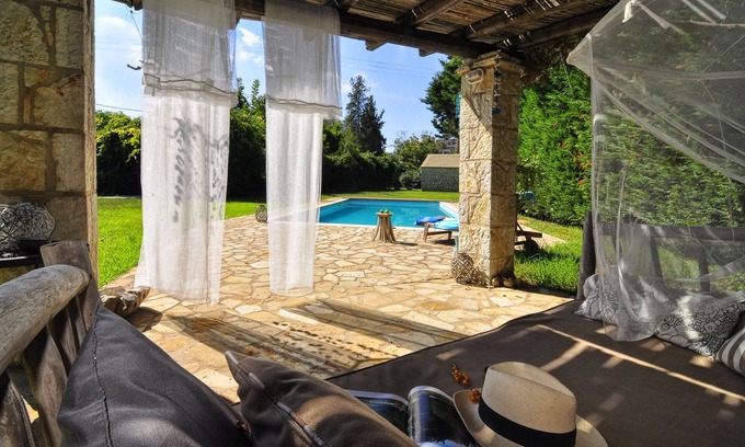 Molos Villa | "Il Portico Verde" dulce Villa con piscina en la isla de Corfú