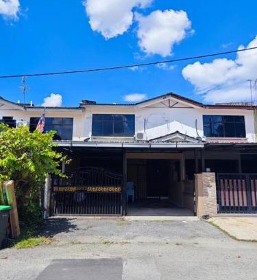 Lunas Casa | IlhamD' Homestay Kulim 5 Bedroom with 3 Toilet