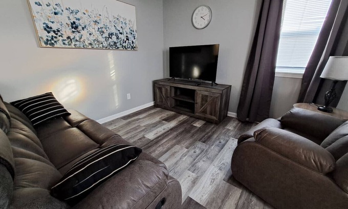 Streator Casa | Illini Hideaway at Streator