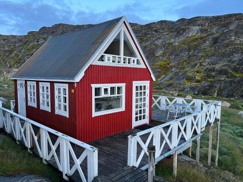 Ilulissat Casa | Illu Rental - Whale View Vacation House
