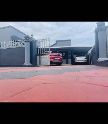 Esikhawini H Casa | Imbamfu guest house