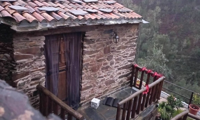 Gois Casa | Immaculate 1-Bed House in Gois Mountain View