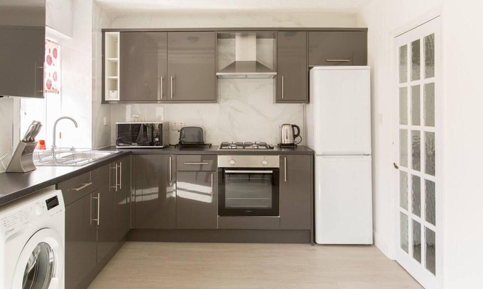 Dartford Casa | Immaculate 2-bed House in Dartford