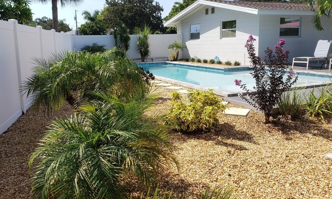 Southgate Casa | Inmaculada, recientemente remodelada cerca de Siesta Beach, con NUEVA PISCINA CLIMATIZADA