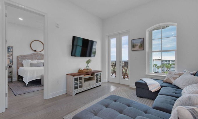 Gulf Place Condominio | Immaculate Condo at Gulf Place Residences