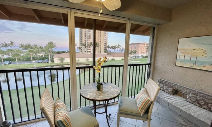 Fort Pierce Condominio | OCEAN / GOLF VIEWS en INMACULADO Condominio en la hermosa isla Hutchinson.